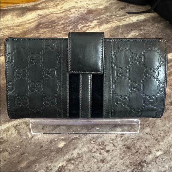 Rare Gucci Wallet - Picture 2 of 9